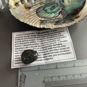 Labradorite Crystal pebble